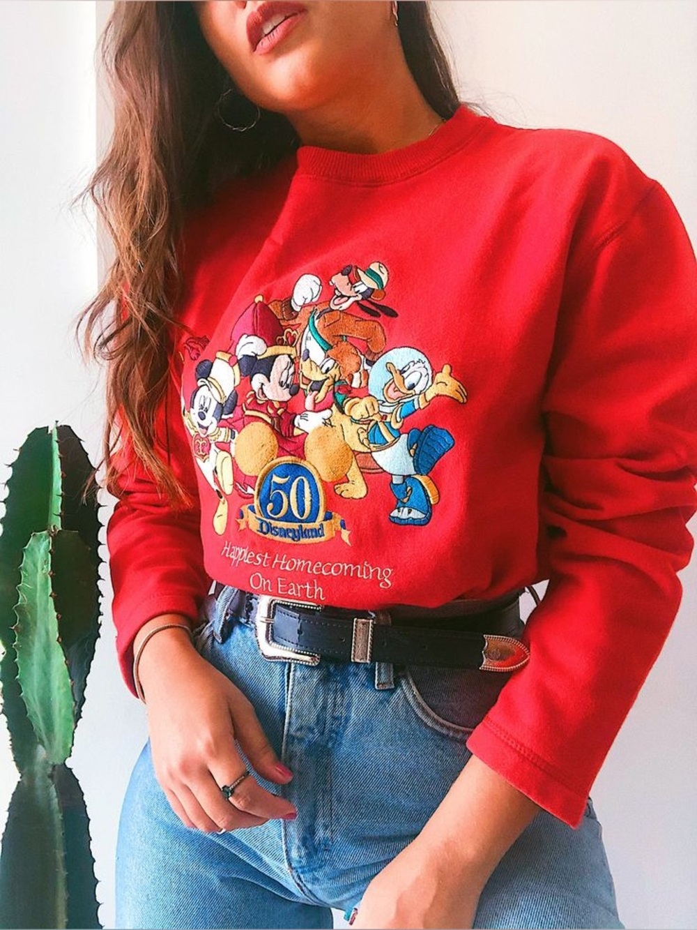 VTG Disneyland Resort 50th Anniversary Crewneck Sweatshirt Size Medium Boxy Fit